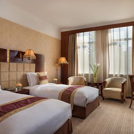 Grand Mercure Xian On Renmin Square Bagian luar foto